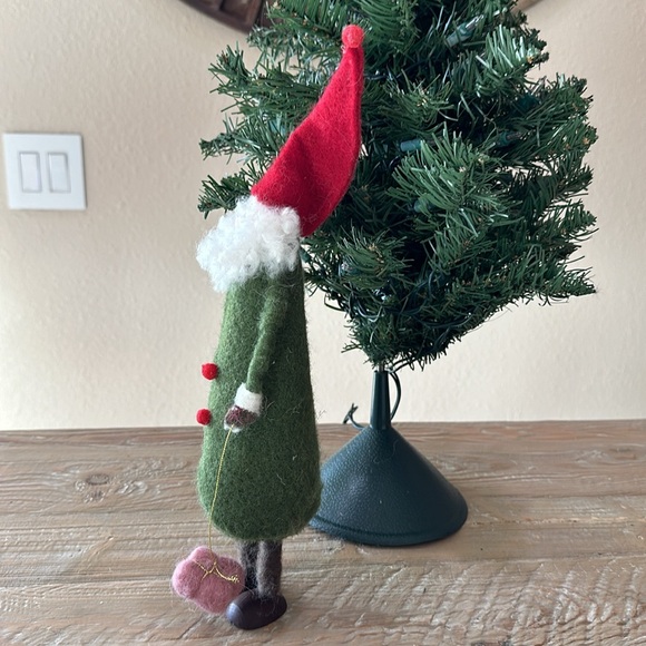 Wool Felt Santa w/Red Hat - Picture 5 of 13